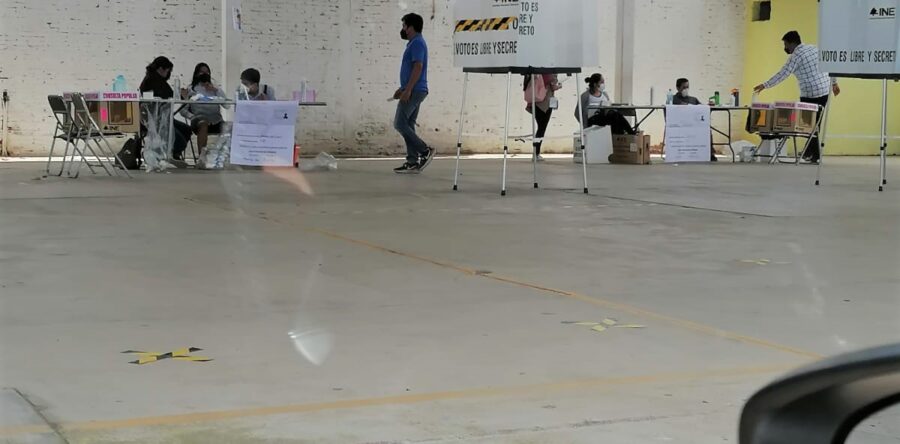 ¡Cuidado! Consulta y dictadura constitucional van de la mano: Alfredo Martínez de Aguilar