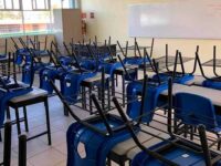 A salones de clases: Carlos R: Aguilar Jiménez