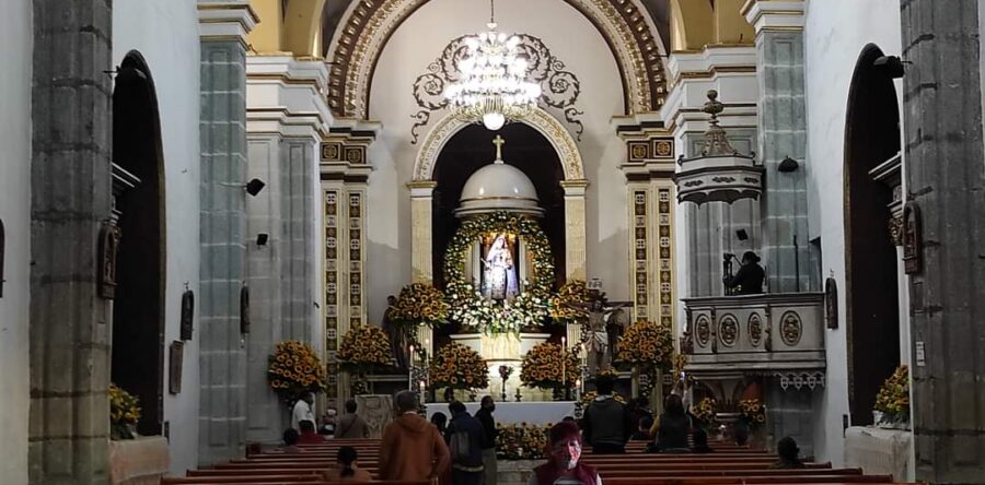Reducen a 25% aforo en las iglesias