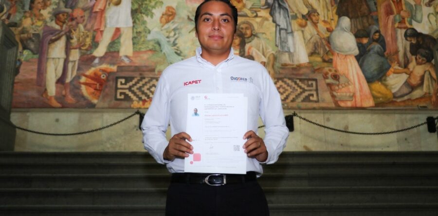 Oaxaca es galardonado por el impulso del Icapet a la certificación laboral