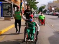 Marchan paralímpicos para exigir el pago de las becas vitalicias