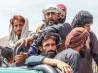Un mes después de su victoria, los talibanes enfrentan duro desafío en Afganistán