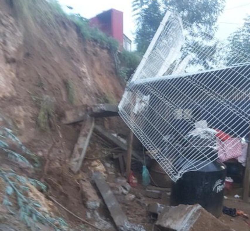 Lluvias de las últimas horas afecta a San Juanito y Santa Rosa Panzacola