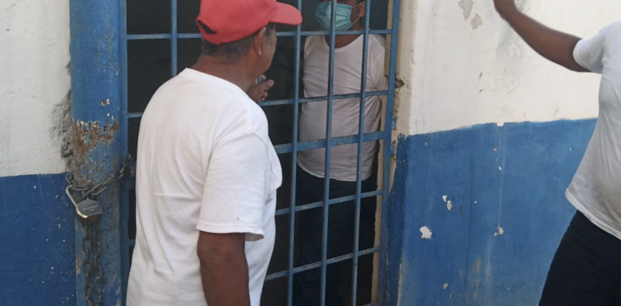 Retienen al presidente municipal de Jocotepec, lo acusan de corrupción