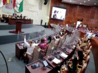 Congreso apercibe a Gobernador de Oaxaca por usar recursos públicos durante veda electoral
