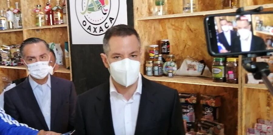 Acto de justicia, recontratar a 300 médicos y enfermeras: Alfredo Martínez de Aguilar