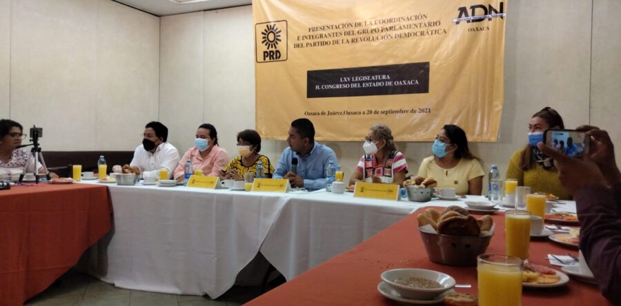 Perredistas presentan agenda legislativa