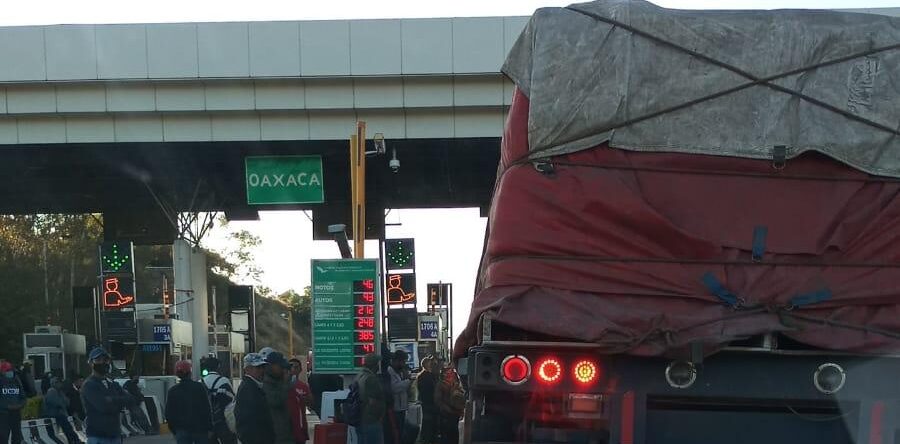 BISORT se apoderó de la Caseta de Peaje de Huitzo