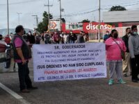 Vecinos de Zaachila bloquearon la carretera federal 175