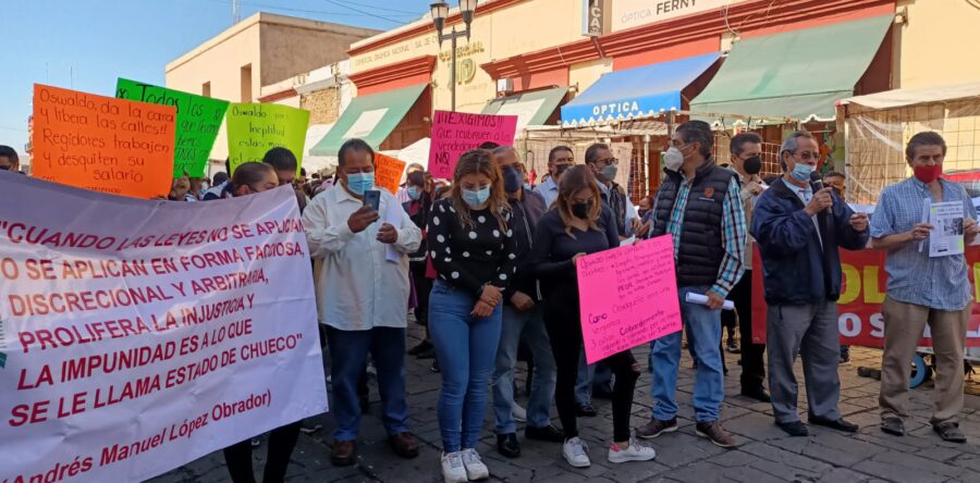 Locatarios y comerciantes establecidos pidieron la liberación de calles