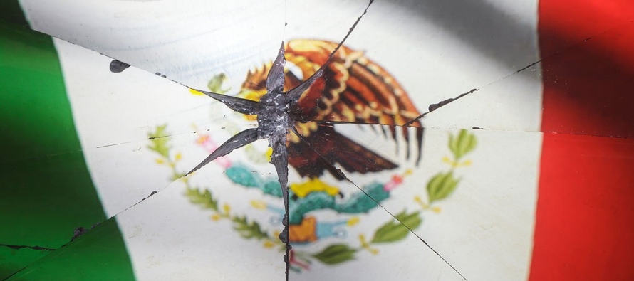 Enfermo terminal: Carlos R. Aguilar Jiménez