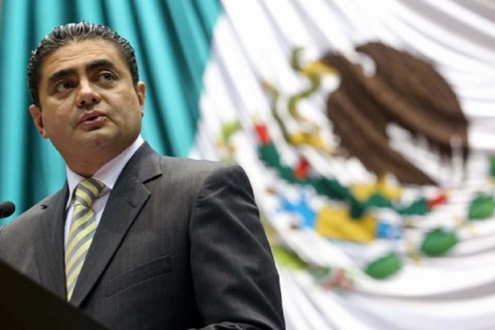 Si PRI avala reforma eléctrica se saldría de Va por México: PRD