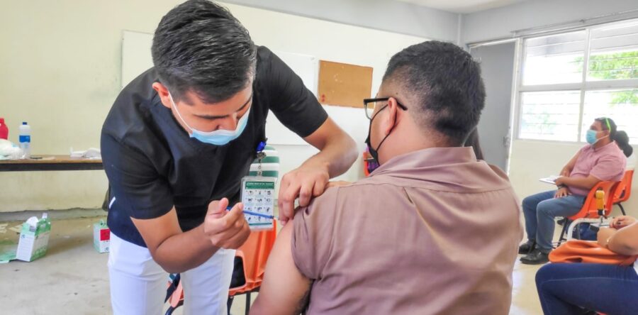 Oaxaca aplica más de dos millones 800 mil dosis, en la lucha contra la pandemia: SSO