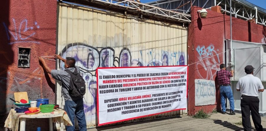 Protestan en el OSFE contra el edil de Zaachila