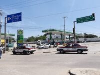 Por el ingreso de urbanos a Ixtlahuaca cerraron el crucero de Plaza Bella