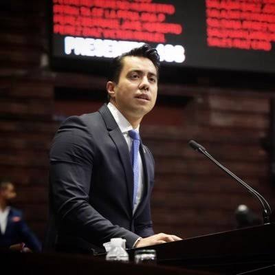 Le sacan sus “trapos sucios” a Benjamín Robles Montoya