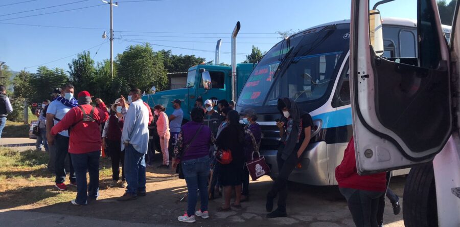 Colonos de la Vicente Guerrero, bloquearon el crucero conocido como la “Y”