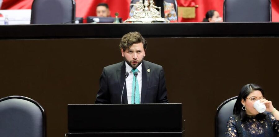 Promueve Pepe Estefan Gillessen beneficios fiscales para productores de mezcal