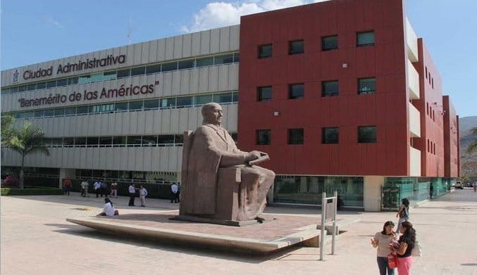 Pretende gobierno ahorrar 130 mdp con recorte plazas laborales