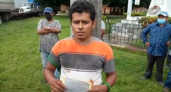 Amagan pobladores de Mazatlán, Mixe con linchar a su tesorero