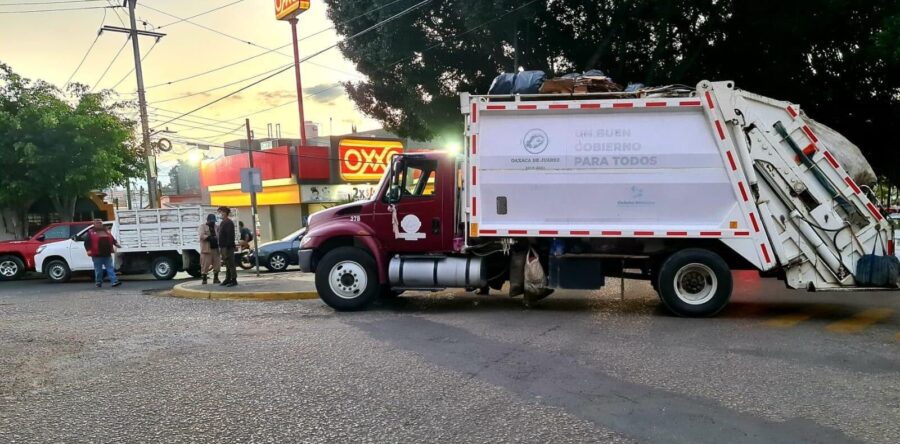 ¡Que se joda Oaxaca, otra vez, 2006-2021!: Alfredo Martínez de Aguilar