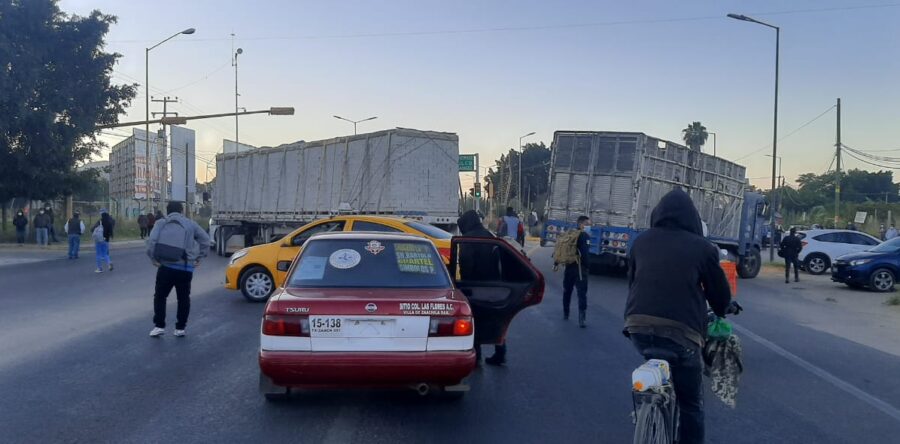 Ex trabajadores de salud piden el pago de aguinaldos