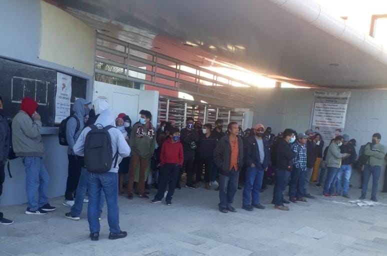 Pobladores de Chuxnabán, Mixe, protestan en Ciudad Administrativa