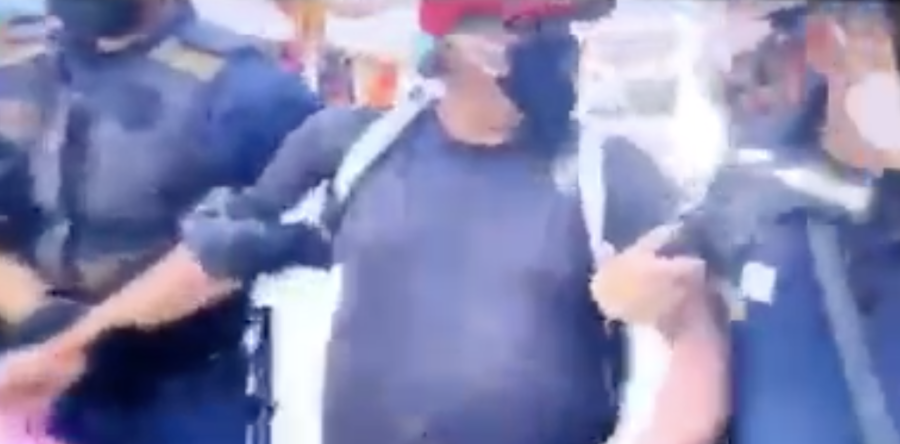 Ejercen edil de Miahuatlán abuso de poder contra una familia de vendedores ambulantes