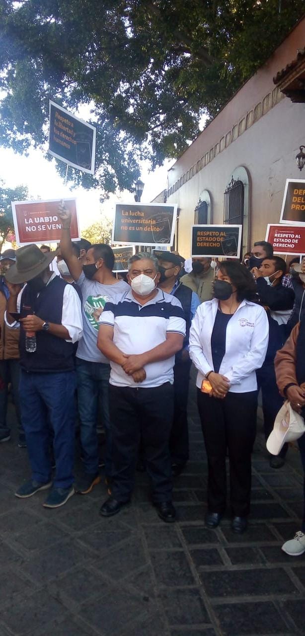 A prueba justicia y derecho en el “affaire” del ex rector: Alfredo Martínez de Aguilar