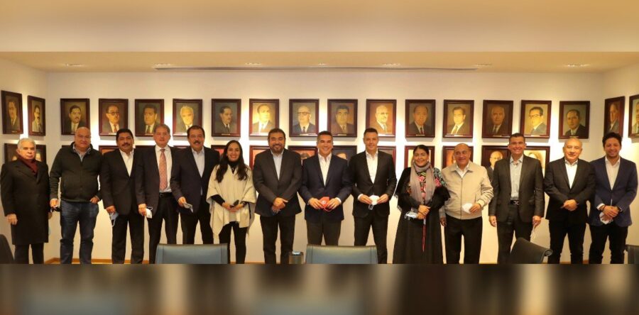 Pelearán “puros”, duros y rudos de PRI y Morena, a Gobernador: Alfredo Martínez de Aguilar