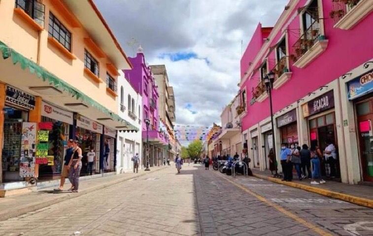 Pese al aumento de casos por Covid-19, comerciantes no cerrarán sus negocios