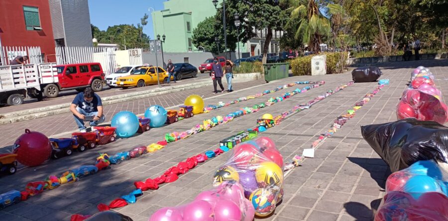 Arrancó la colecta de juguetes con motivo del “Día de Reyes” en la Capital