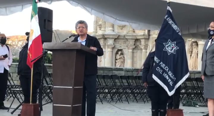 La sociedad los necesita dijo Francisco Martínez Neri a los policías de Oaxaca de Juárez