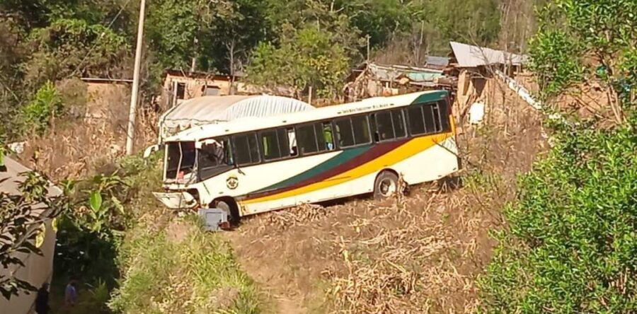 Se accidentan integrantes de la  banda Filarmónica de Santa María Yacochi