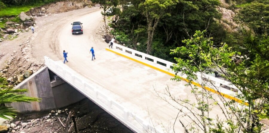 Reactiva CAO economía local; contrata empresas oaxaqueñas: Alfredo Martínez de Aguilar