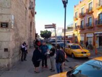 Ayuntamiento capitalino inicia con la revisión de documentos a comerciantes informales