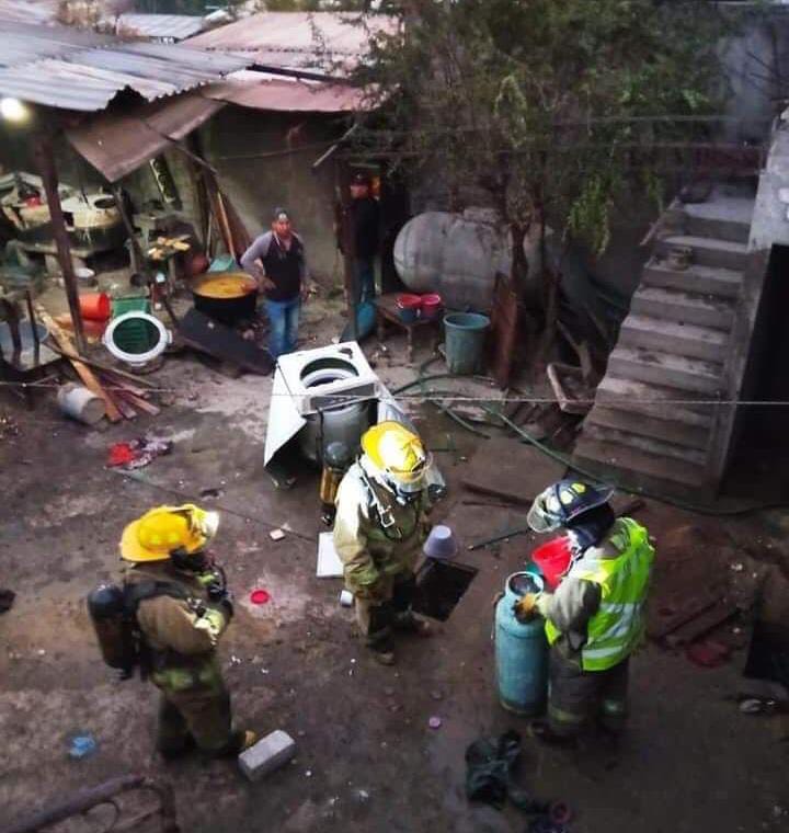 Tres lesionados por explosión de tanque de gas en San Antonio de la Cal
