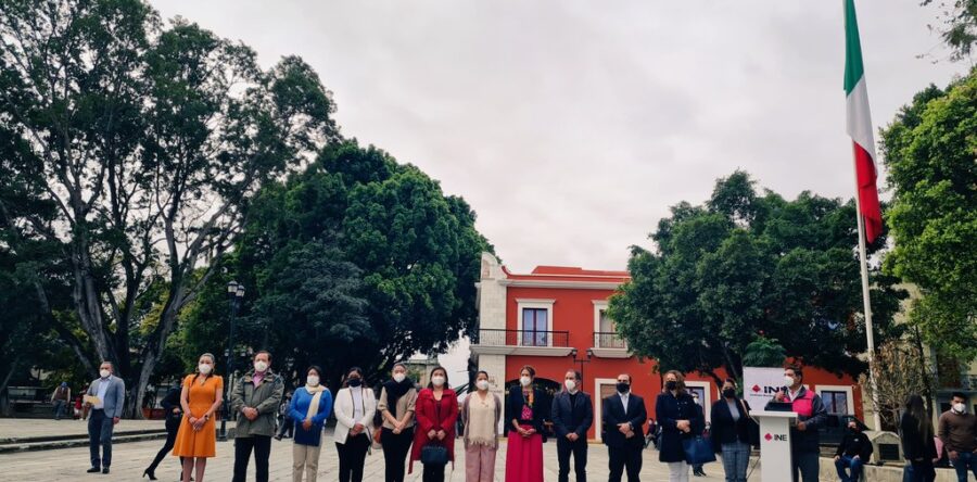 Toman protesta a supervisores electorales y capacitadores electorales