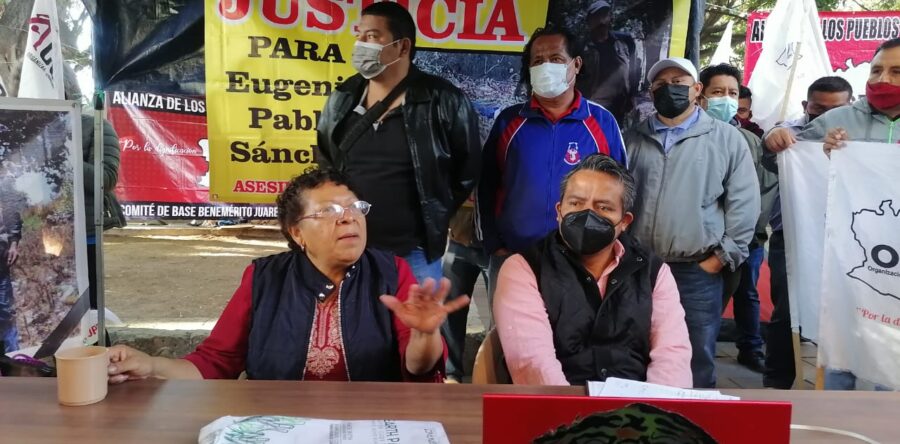 Instalan plantón en el zócalo de la ciudad para exigir atención a sus demandas