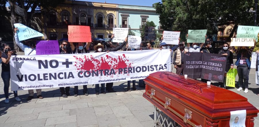 Buscarán establecer fideicomiso de 10 mdp para periodistas en Oaxaca