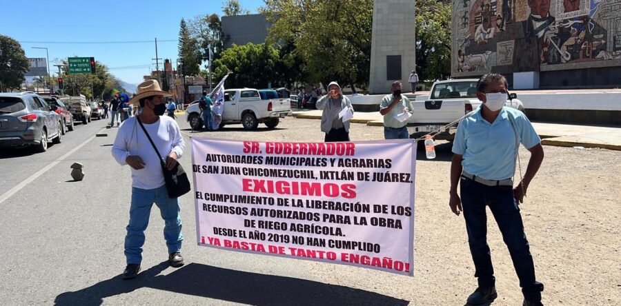 Nuevamente protestaron habitantes de San Juan Chicomezúchil