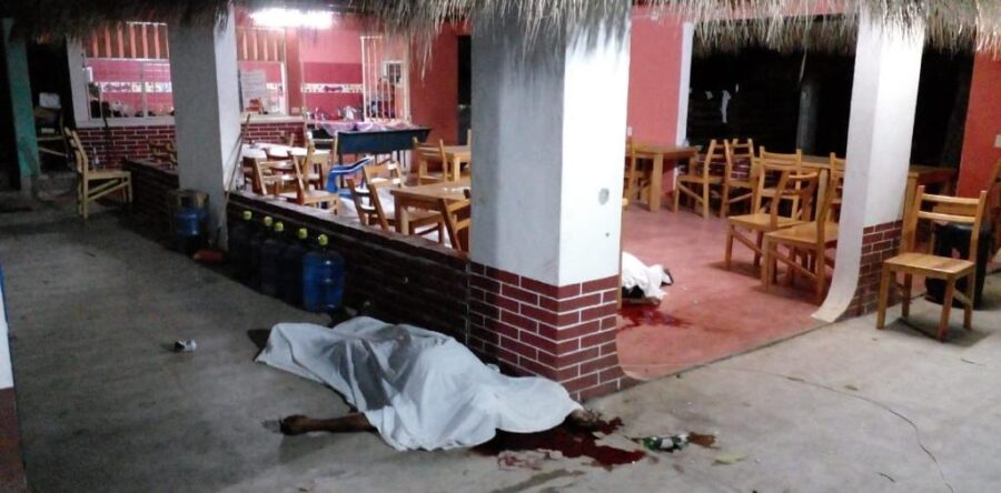 Deja ataque armado 5 muertos y una mujer herida en la Costa