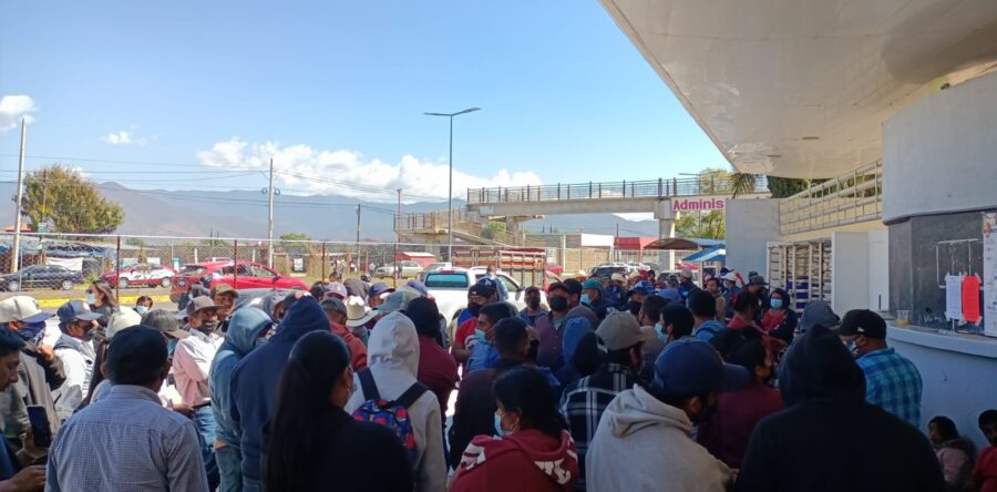 Se agudiza el conflicto en San Martín Peras