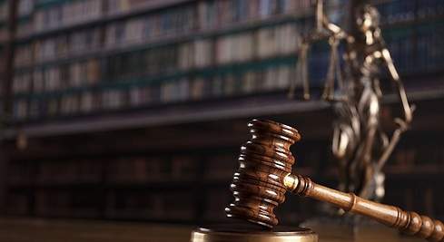 Magistrados y jueces: Moisés Molina*: Moisés Molina*