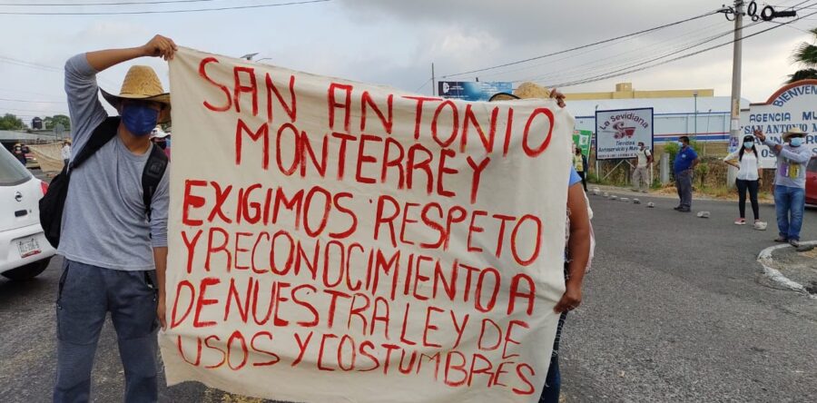 Con bloqueo piden habitantes de San Antonio Monterrey, respeto a sus usos y costumbres