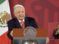 AMLO llama al PRI a mantener iniciativa de reforma eléctrica que presentó y luego bajó