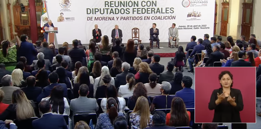 AMLO agradece debate por reforma eléctrica y ‘destapa’ a Adán Augusto López