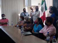 Se reúne titular de SAPAO con comité de vecinos de la colonia José Vasconcelos