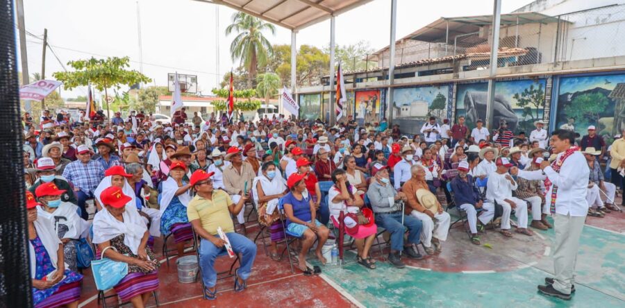 Me comprometo a garantizar una vida con plenitud y dignidad a las y los adultos mayores: Salomón Jara