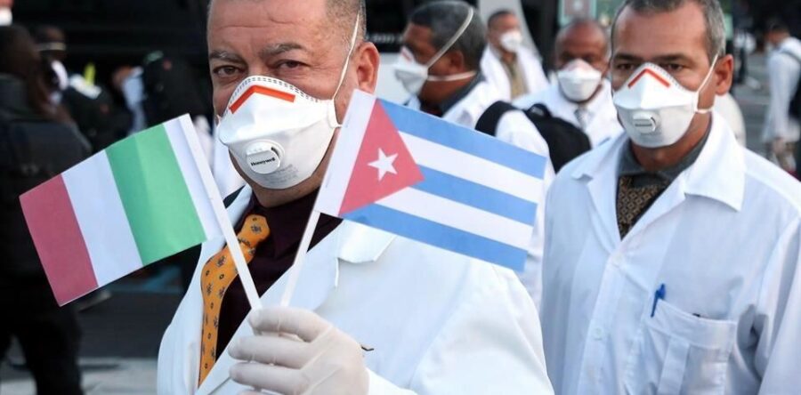 Médicos cubanos para salud mexicana: Joel Hernández Santiago